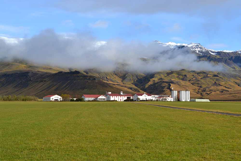 Þorvaldseyri and Eyjafjallajökull behind